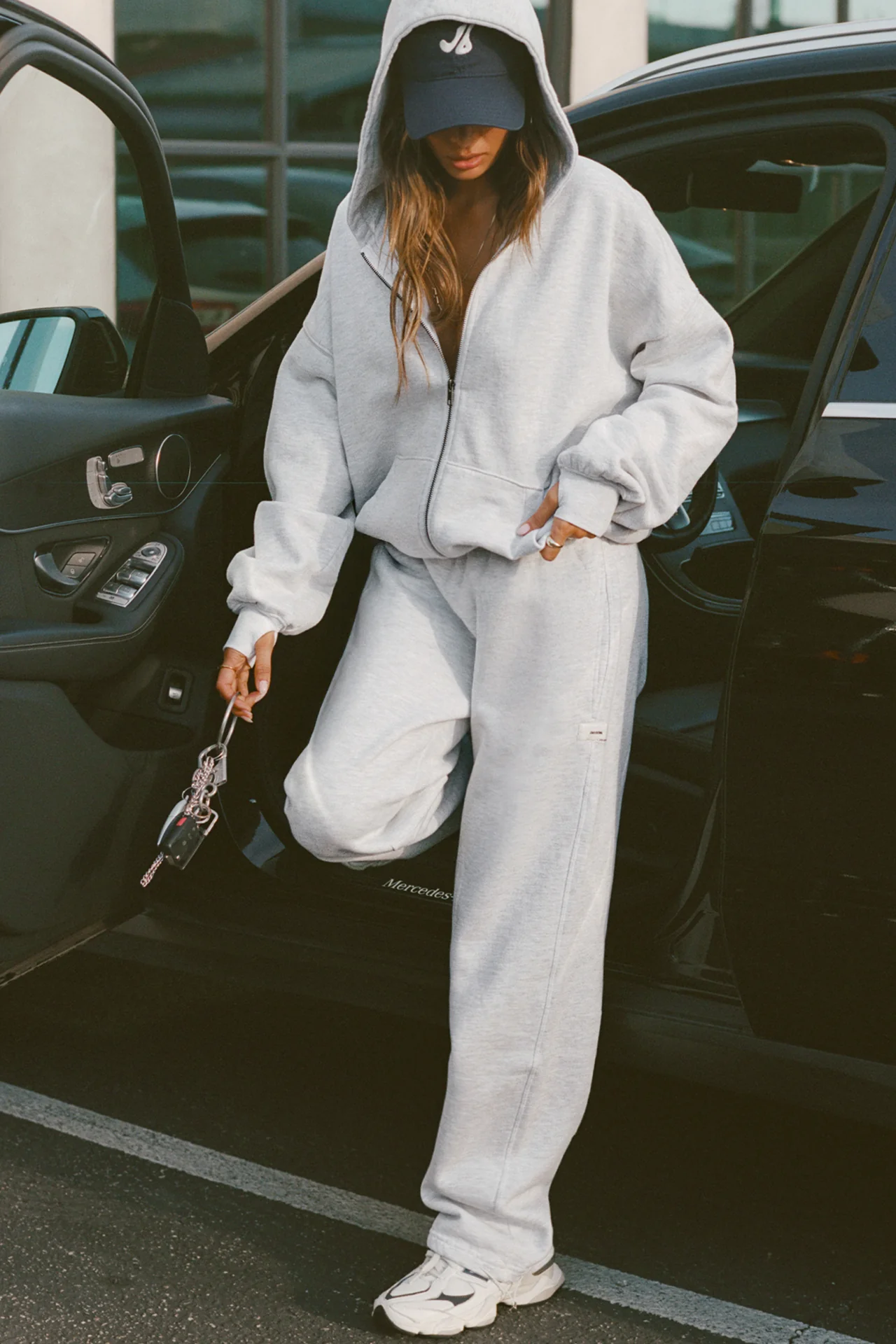 Oversized Zip Hoodie - Image 3